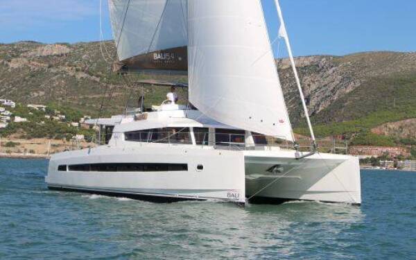 Bali 5.4 - Yacht Charter Caribbean