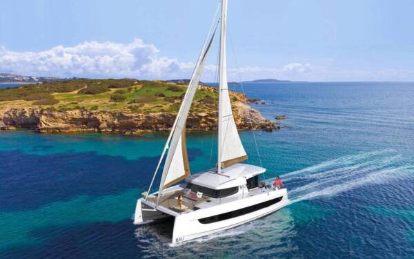 Bali Catspace - Yacht Charter Caribbean