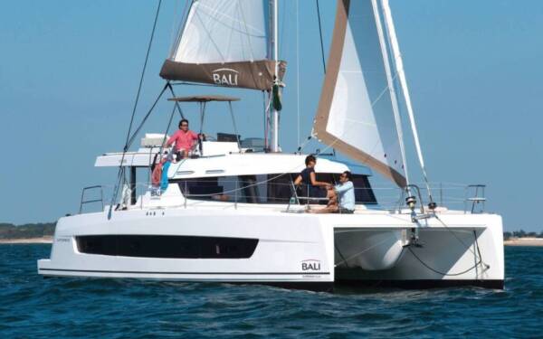 Bali Catspace - Yacht Charter Caribbean