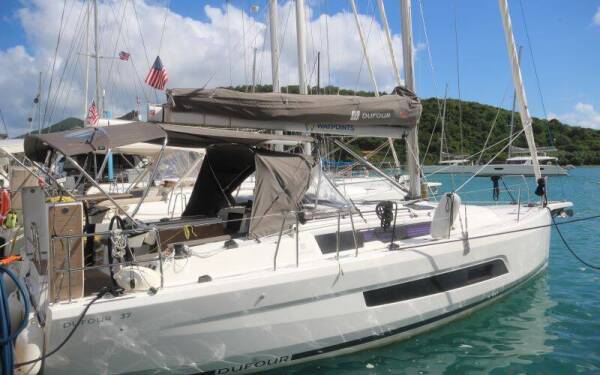 Dufour 37 - Yacht Charter Caribbean