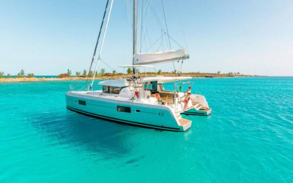 Lagoon 42 - Yacht Charter Caribbean