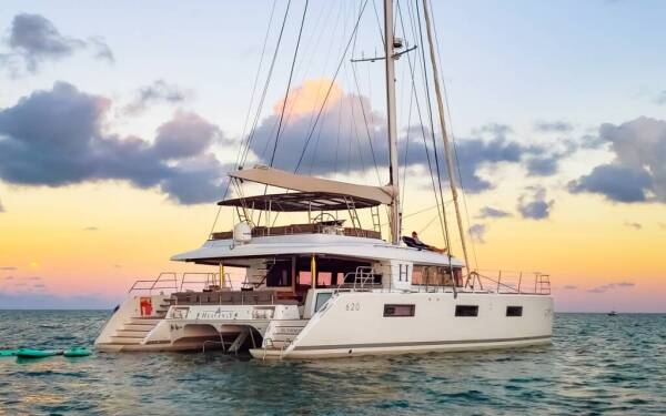 Lagoon 620 - Yacht Charter Caribbean