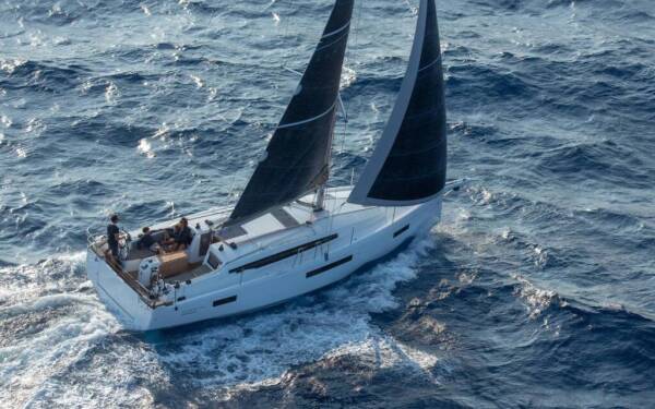 Sun Odyssey 410 - Yacht Charter Caribbean